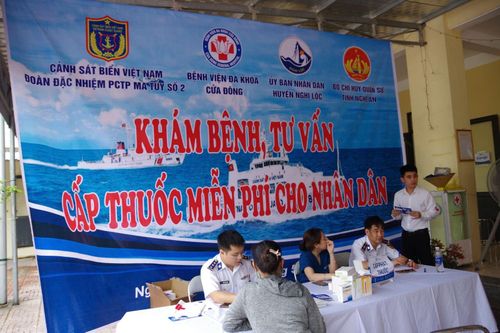Cảnh sát biển đồng hành với đồng bào dân tộc, tôn giáo