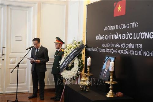 Lễ viếng và mở sổ tang nguyên Chủ tịch nước Trần Đức Lương tại Australia và nhiều nước châu Âu