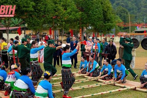 Sắc màu dân tộc Thái ở Lang Chánh