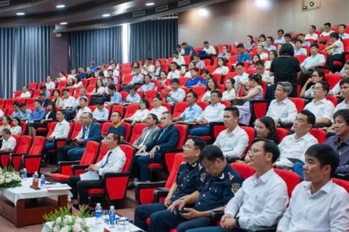 Đà Nẵng đối thoại, tháo gỡ khó khăn để doanh nghiệp phát triển