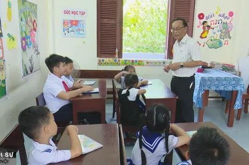'Gieo chữ' nơi đảo xa