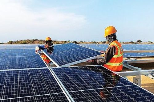 Gỡ điểm nghẽn để doanh nghiệp chuyển đổi năng lượng xanh