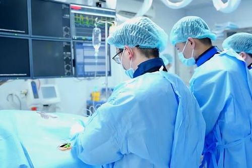 Bệnh viện ĐK TP Vinh triển khai thành công kỹ thuật can thiệp Tim – Mạch