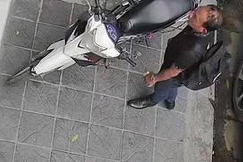Chỉ 3 giây phá khóa xe máy 'siêu trộm' vẫn không thoát
