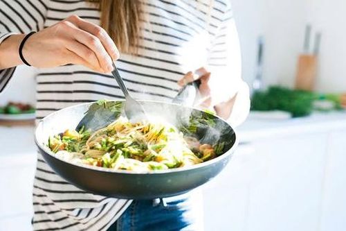 4 lợi ích khi tự nấu ăn để giảm cân