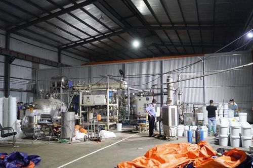 Thủ đoạn tinh vi của đường dây sản xuất, mua bán 'khí cười' quy mô lớn
