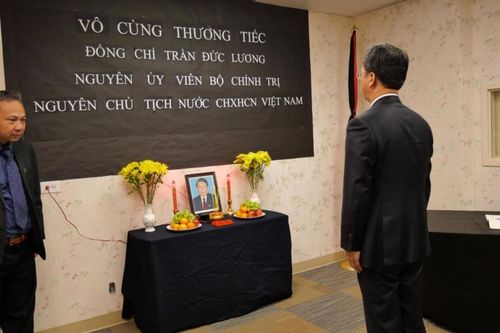 Tổng lãnh sự quán Việt Nam tại San Francisco tưởng niệm nguyên Chủ tịch nước Trần Đức Lương