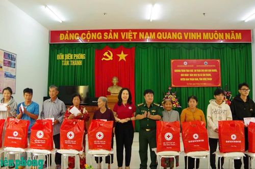 Bình Thuận: Tổ chức Chương trình 'An toàn cho ngư dân nghèo, khó khăn' năm 2025