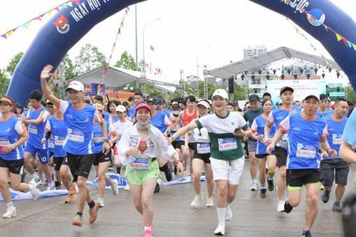 Tháng công nhân năm 2025 lan tỏa năng lượng tích cực yêu việc, yêu đời