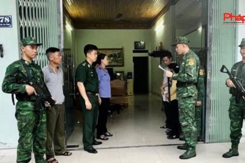 Bắt giữ nhóm đối tượng vận chuyển trái phép nhân dân tệ qua biên giới