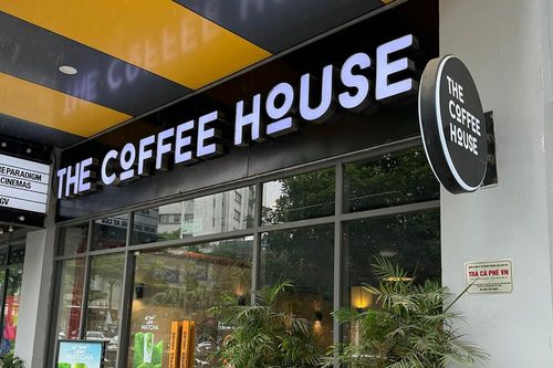 Thực hư việc The Coffee House bịt kín ổ cắm điện, 'đuổi khéo khách'