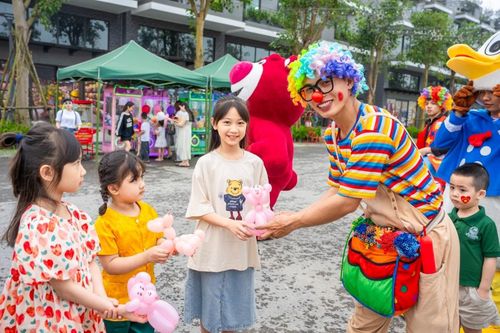 Giải phóng đôi chân, giao lưu cùng 'phù thủy' bóng đá nghệ thuật tại Lễ hội mùa hè Eco Central Park 2025 dịp 1/6