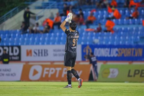 Đoạn kết buồn cho thủ môn Bùi Tiến Dũng?