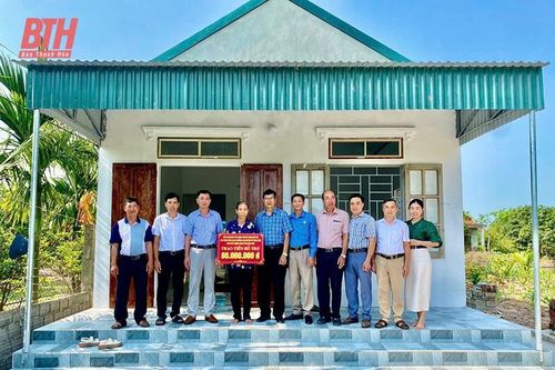 Những ngôi nhà ấm áp nghĩa tình