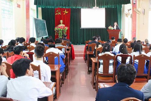 Nâng cao chất lượng đào tạo, bồi dưỡng lý luận chính trị cho cán bộ cơ sở