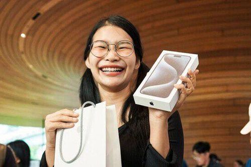 'Apple thà chịu thuế 25% còn hơn đưa sản xuất về Mỹ'