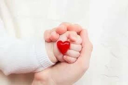 Bé 2 tuổi đã mổ tim cần chăm sóc thế nào để ngăn bệnh tiến triển?