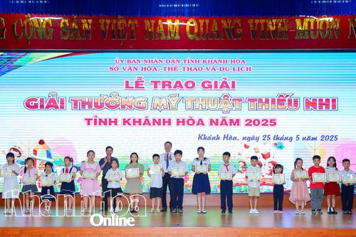 Trao giải thưởng mỹ thuật thiếu nhi tỉnh Khánh Hòa năm 2025