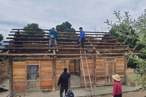 Xã Lê Lợi hoàn thành việc xóa nhà tạm, nhà dột nát cho người dân