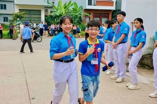 Gần 900 học sinh đủ điều kiện dự vòng 2 tuyển sinh vào lớp 6 Trường THCS Lê Quý Đôn và Lý Tự Trọng