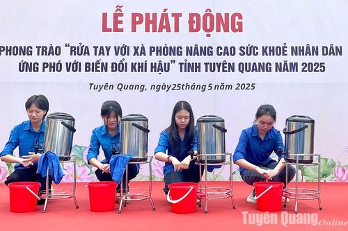 Phát động phong trào Rửa tay với xà phòng nâng cao sức khỏe nhân dân ứng phó với biến đổi khí hậu