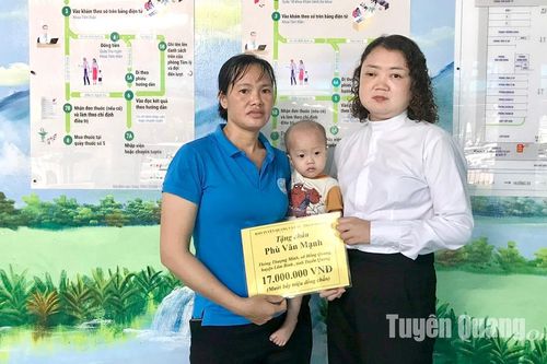 Trên 57 triệu đồng tặng cháu Phù Văn Mạnh