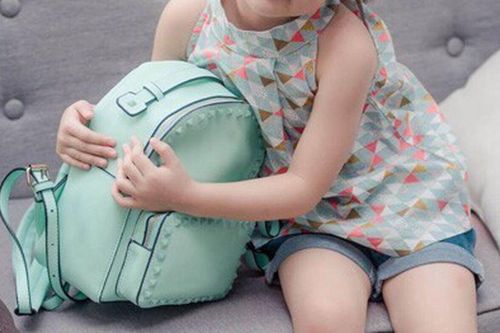 Cô bé Hà Nội được dự đoán 'sinh ra để làm Hoa hậu' vì quá đẹp và diện mạo khi trưởng thành