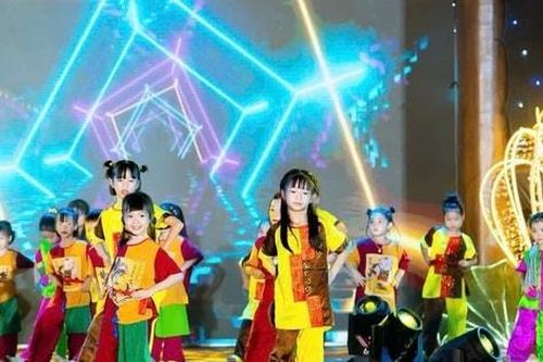 Ngày hội Thế giới tuổi thơ - sân chơi giải trí cho các thiếu nhi dịp hè