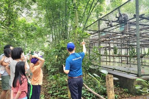 Khoảnh khắc 'săn ảnh' động vật quý hiếm ở Cúc Phương