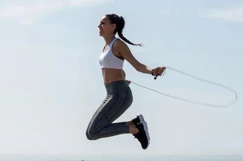 Nhảy dây có phải bài tập giảm mỡ tốt nhất?
