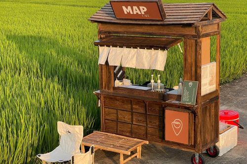 Quán cà phê đồng ruộng hút khách ở Thái Bình