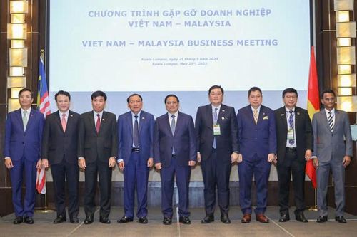Bền về chính trị, mạnh về kinh tế, sâu sắc về văn hóa