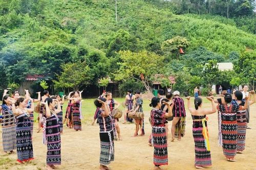 Còn rừng là còn làng