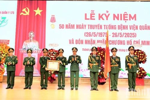 Bệnh viện Quân y 175 đón nhận Huân chương Hồ Chí Minh