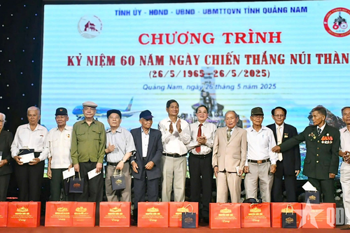 Phó chủ tịch Quốc hội Nguyễn Đức Hải dự Chương trình kỷ niệm 60 năm Ngày Chiến thắng Núi Thành