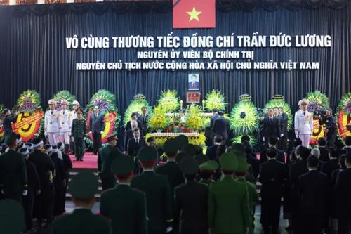 Cộng đồng người Việt, bạn bè quốc tế bày tỏ tiếc thương nguyên Chủ tịch nước Trần Đức Lương