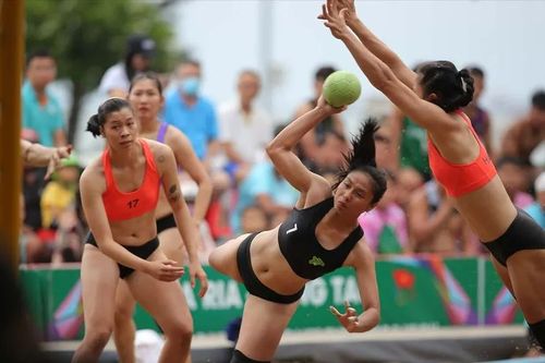 Bóng ném bãi biển: Vị thế chưa được thừa nhận