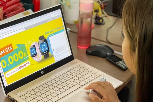 Cảnh báo nguy cơ bị lợi dụng khi mua hàng dựa vào người nổi tiếng