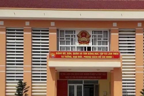 Cà Mau: Phê bình một Đảng ủy xã đi học tập kinh nghiệm trong ngày làm việc