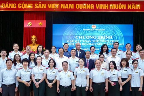 Lãnh đạo Bộ GD&ĐT gặp mặt trước khi công chức Thanh tra Bộ nhận nhiệm vụ mới