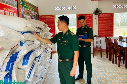 Thu giữ gần 4 tấn đường không có giấy tờ hợp pháp