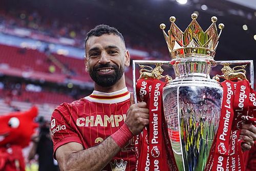 Mohamed Salah đi vào lịch sử với cú đúp danh hiệu danh giá tại Premier League