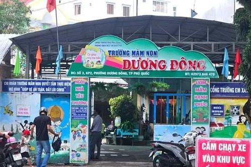 Nữ hiệu phó bị giáo viên đánh nhập viện tại cuộc họp bình xét thi đua