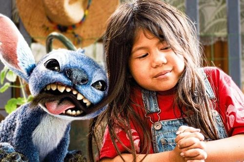 Rạp chiếu đóng cửa 2 ngày, một phim vẫn đạt doanh thu không tưởng