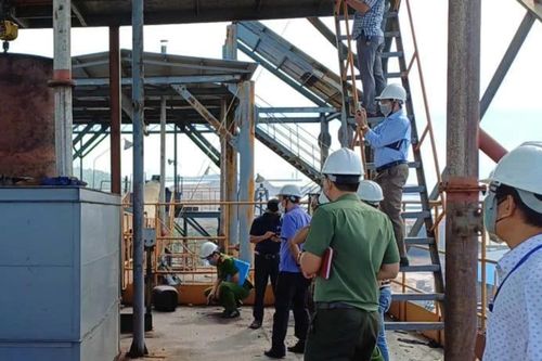 Điều tra vụ 2 công nhân tử vong, 3 người bị thương do ngộ độc khí