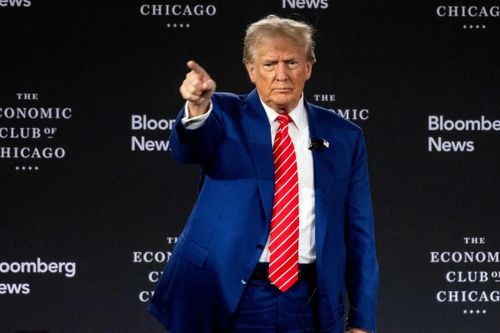 Ông Trump: Mỹ muốn sản xuất chip, 'những thứ lớn lao' chứ không phải áo phông