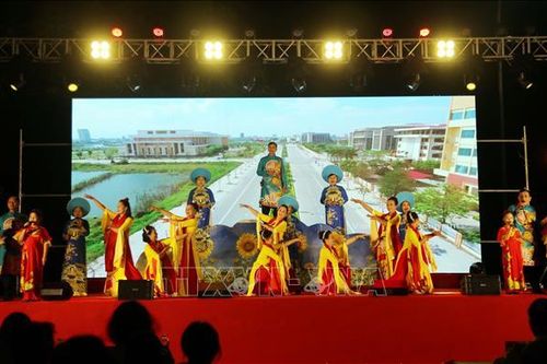 Khai mạc Liên hoan các Câu lạc bộ Văn hóa dân gian tỉnh Quảng Bình