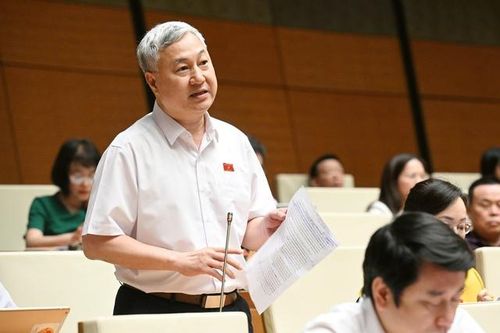 Lãng phí ngân sách khi tiền nằm im trong két, nợ vẫn phải trả lãi