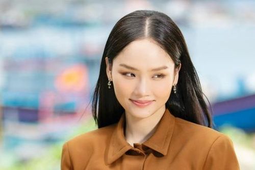 'Mỹ nhân trăm tỷ' bất ngờ công khai sánh đôi cùng 'bạn trai tin đồn', gia thế không phải dạng vừa