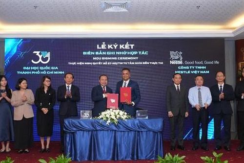 Nestlé Việt Nam ký kết hợp tác với ĐH Quốc gia TPHCM thực thi mô hình '3 nhà'